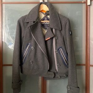 Super dry jacket gray bust size:32 in body length 21 in sleeve length 24 in